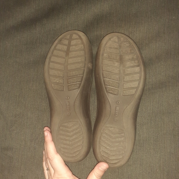 Brown Crocs - Picture 4 of 4